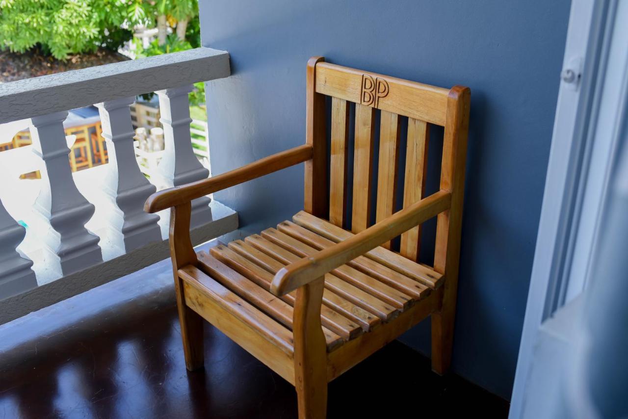 לוסאה Blue Paloma Bed & Breakfast מראה חיצוני תמונה
